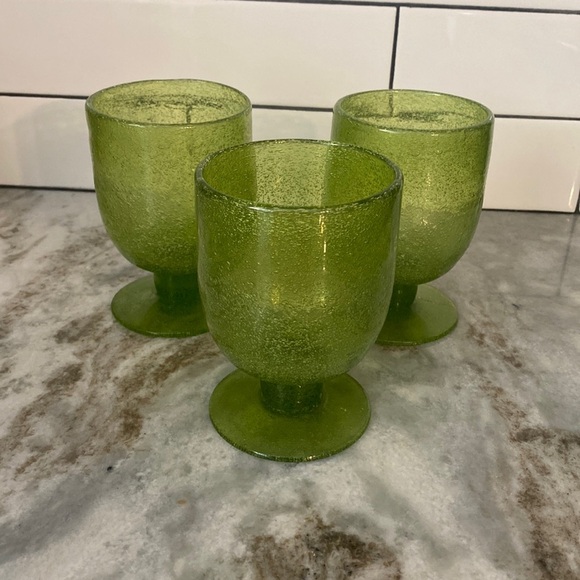 RARE retro Pier 1 Imports lime green blown glass w/ controlled bubbles goblets - Picture 1 of 5
